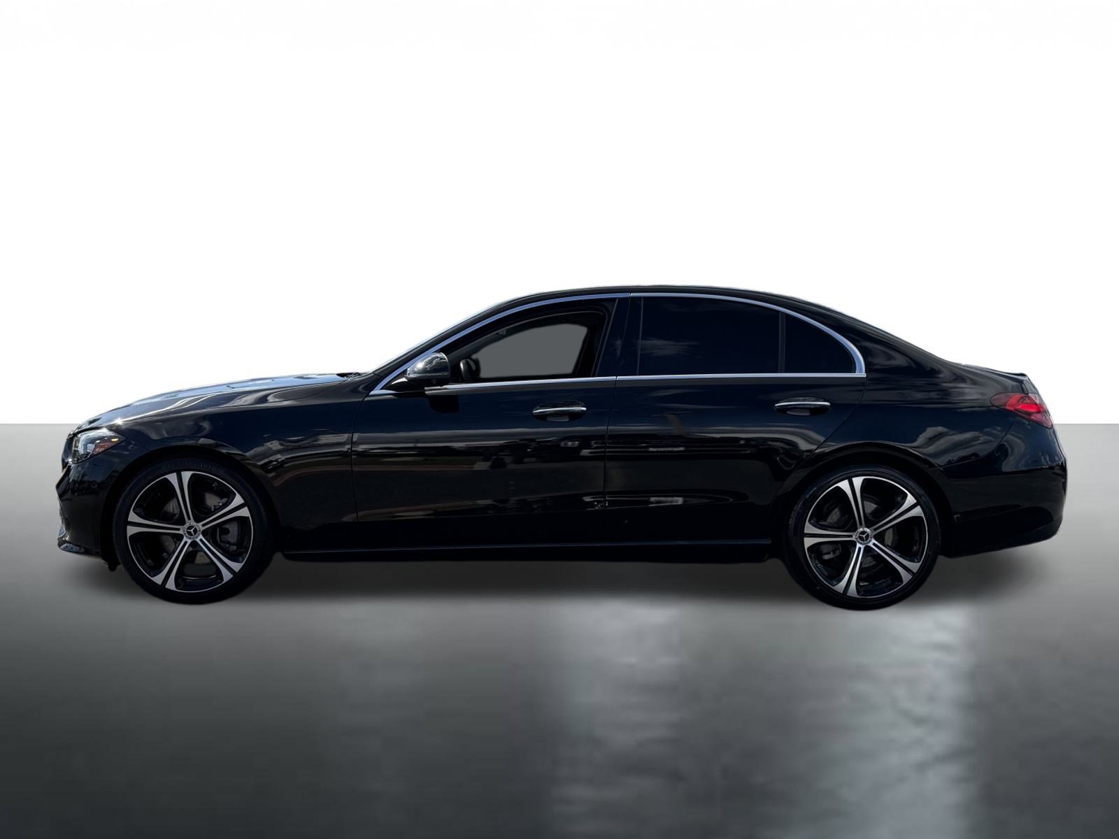 Used 2022 Mercedes-Benz C 300 Sedan image 5