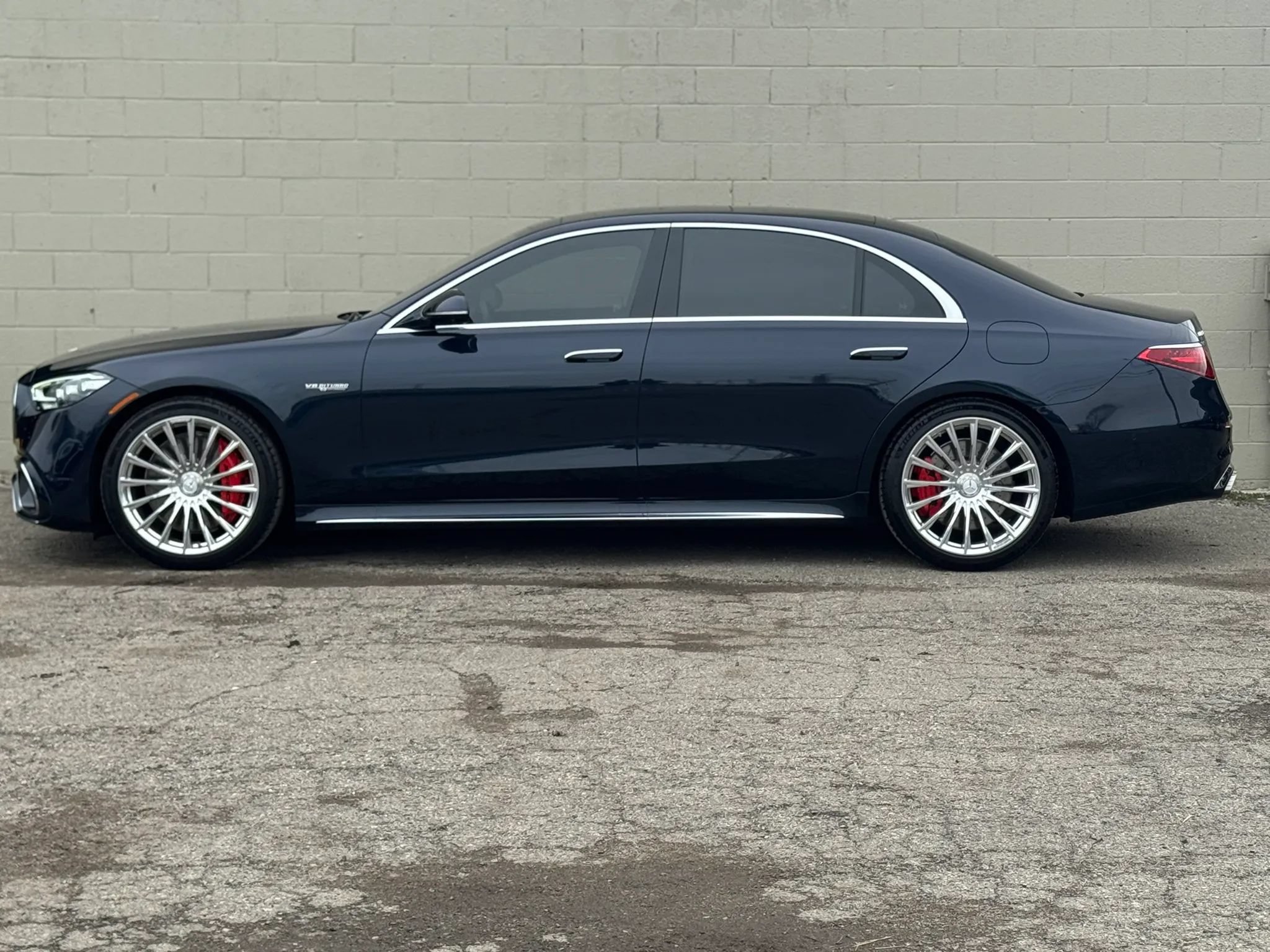 Used 2024 Mercedes-Benz S 63 AMG S image 3