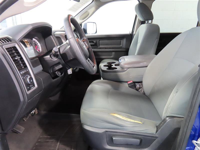 Used 2017 RAM 1500 Express AWD/4WD image 16