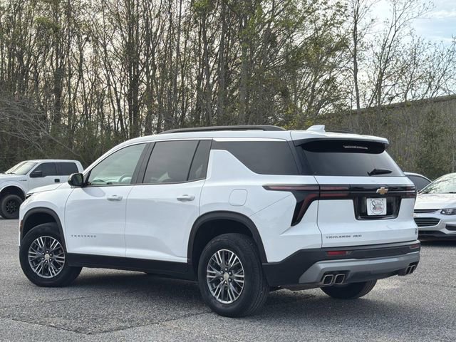 Used 2025 Chevrolet Traverse LT image 10