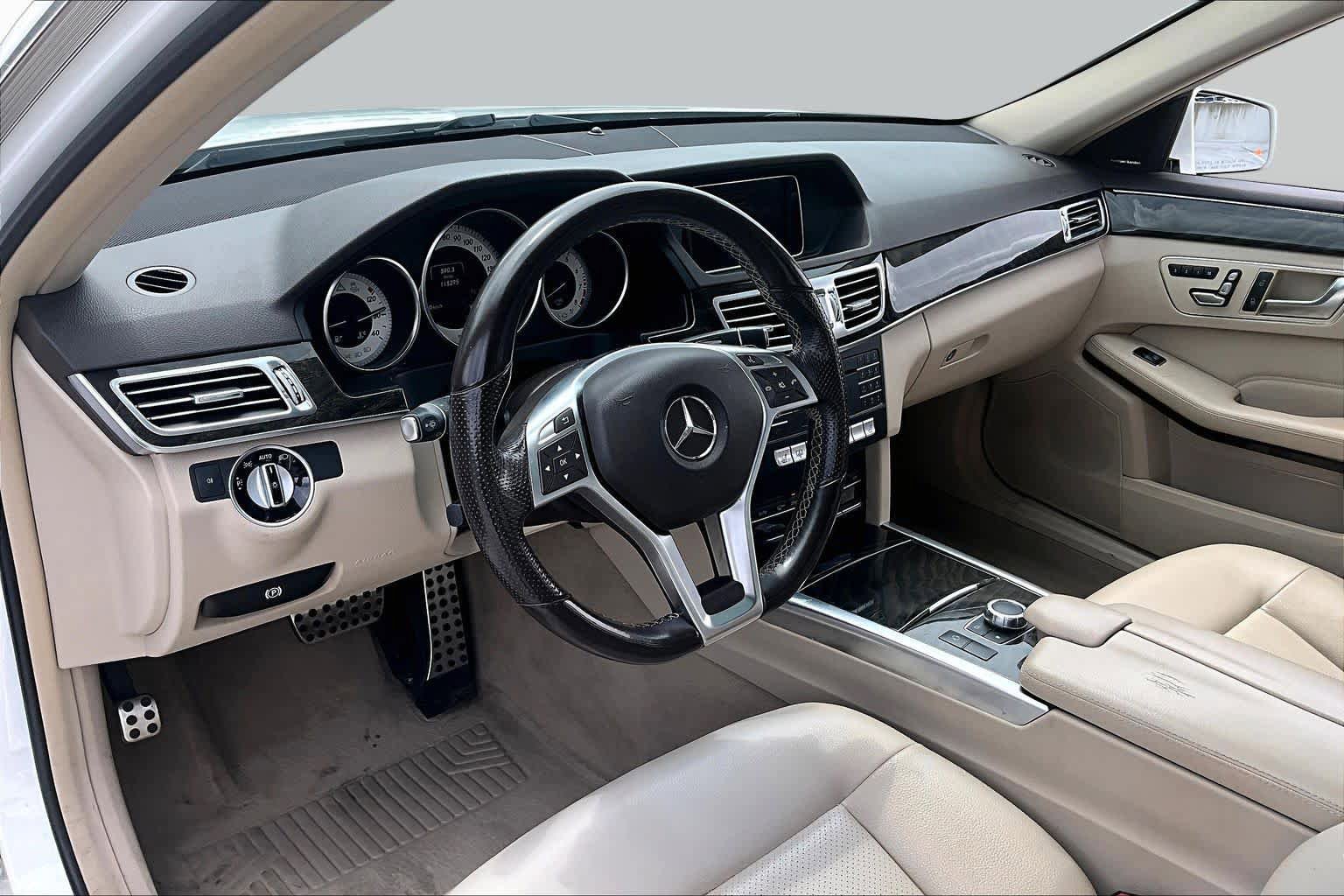 Used 2016 Mercedes-Benz E 350 4MATIC Sedan image 18