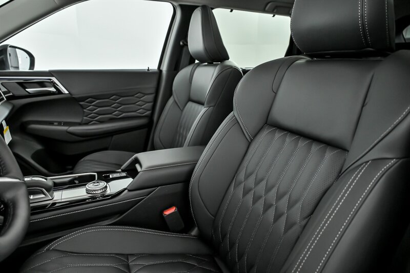 New 2026 Mitsubishi Outlander SEL AWD/4WD image 14