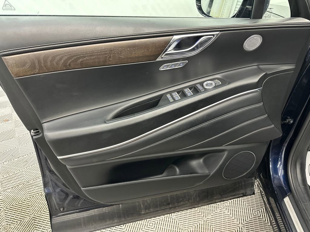Used 2024 Genesis GV80 2.5T AWD/4WD image 11