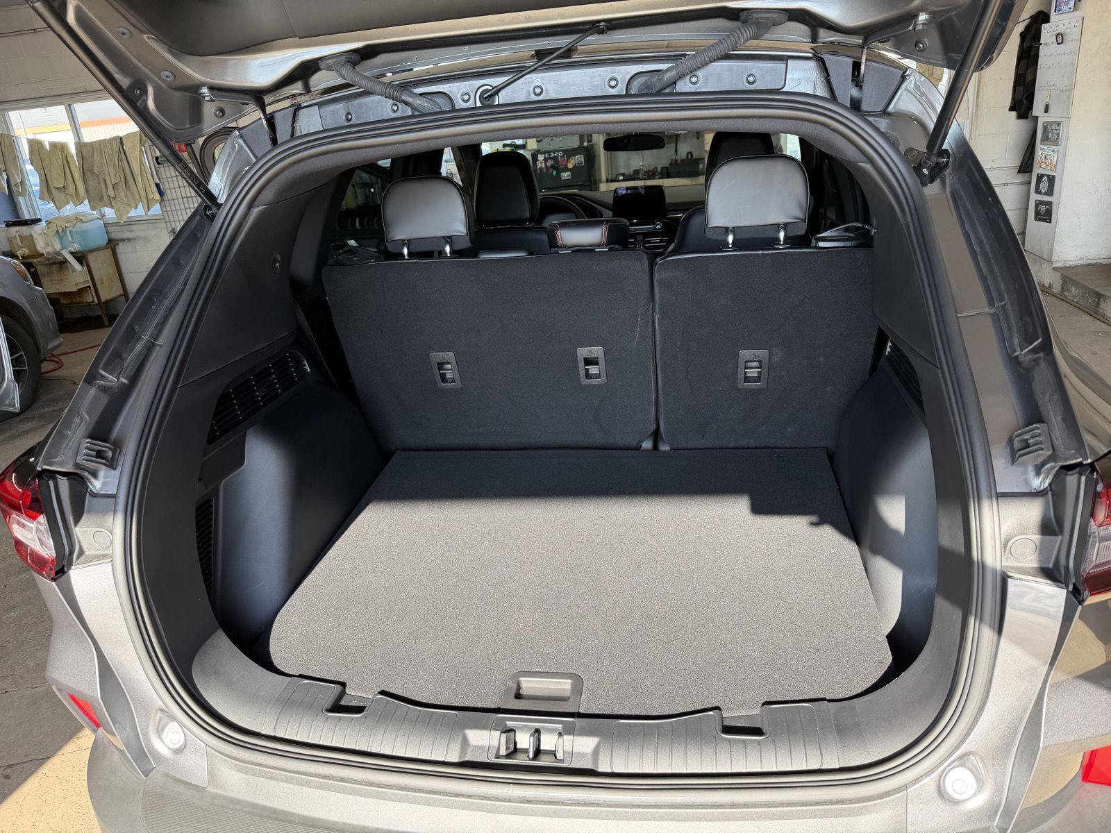 Used 2025 Ford Escape ST-Line w/ Cold Weather Package image 24