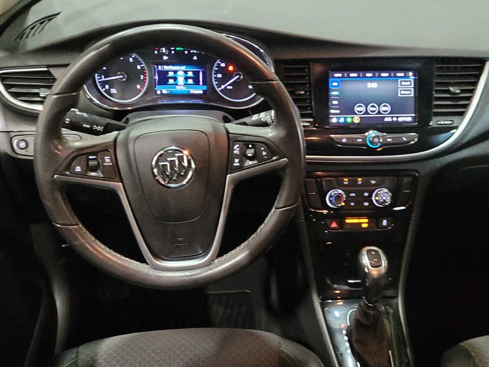 Used 2022 Buick Encore Preferred w/ Safety Package image 22