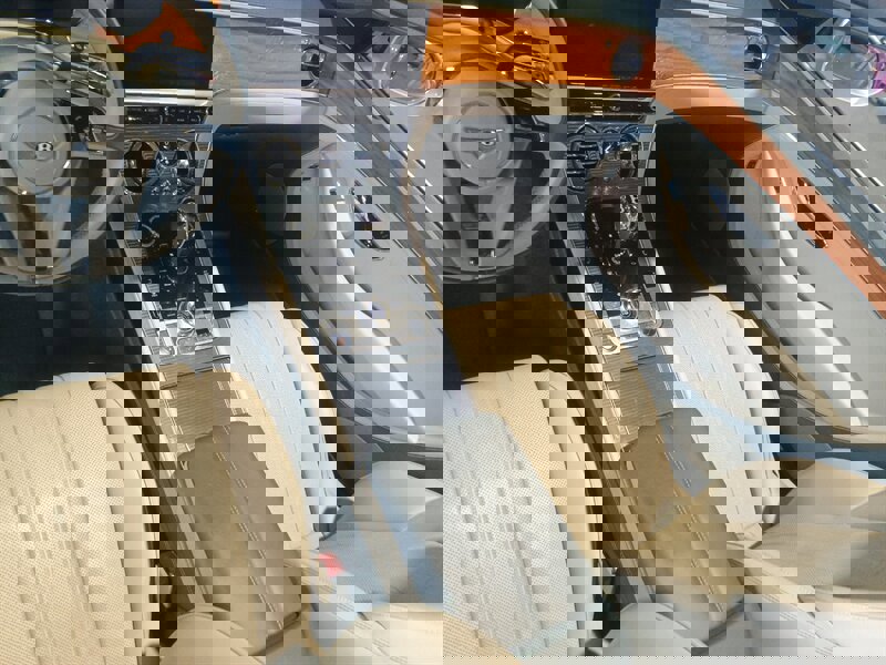 Used 2020 Bentley Continental GT image 18