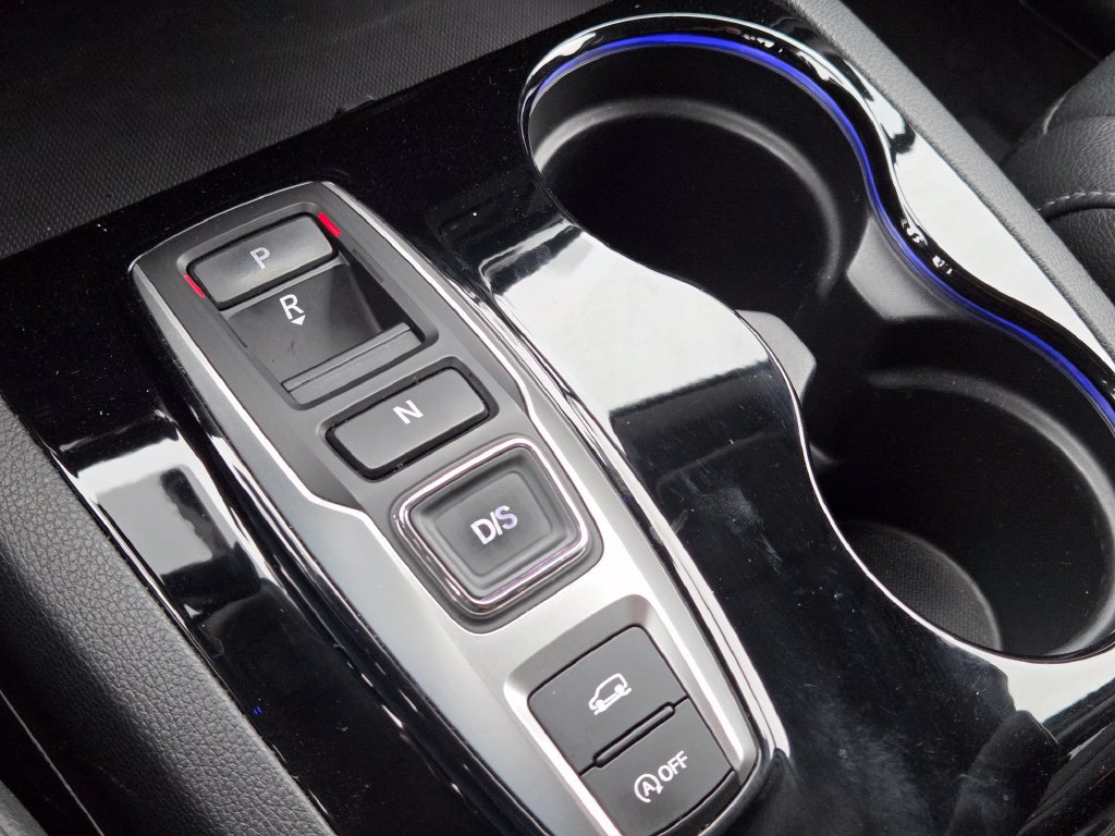 Used 2016 Honda Pilot Touring image 11