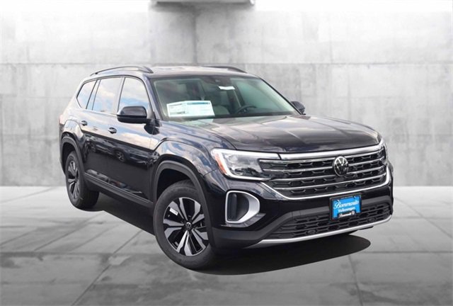 New 2026 Volkswagen Atlas SE image 2