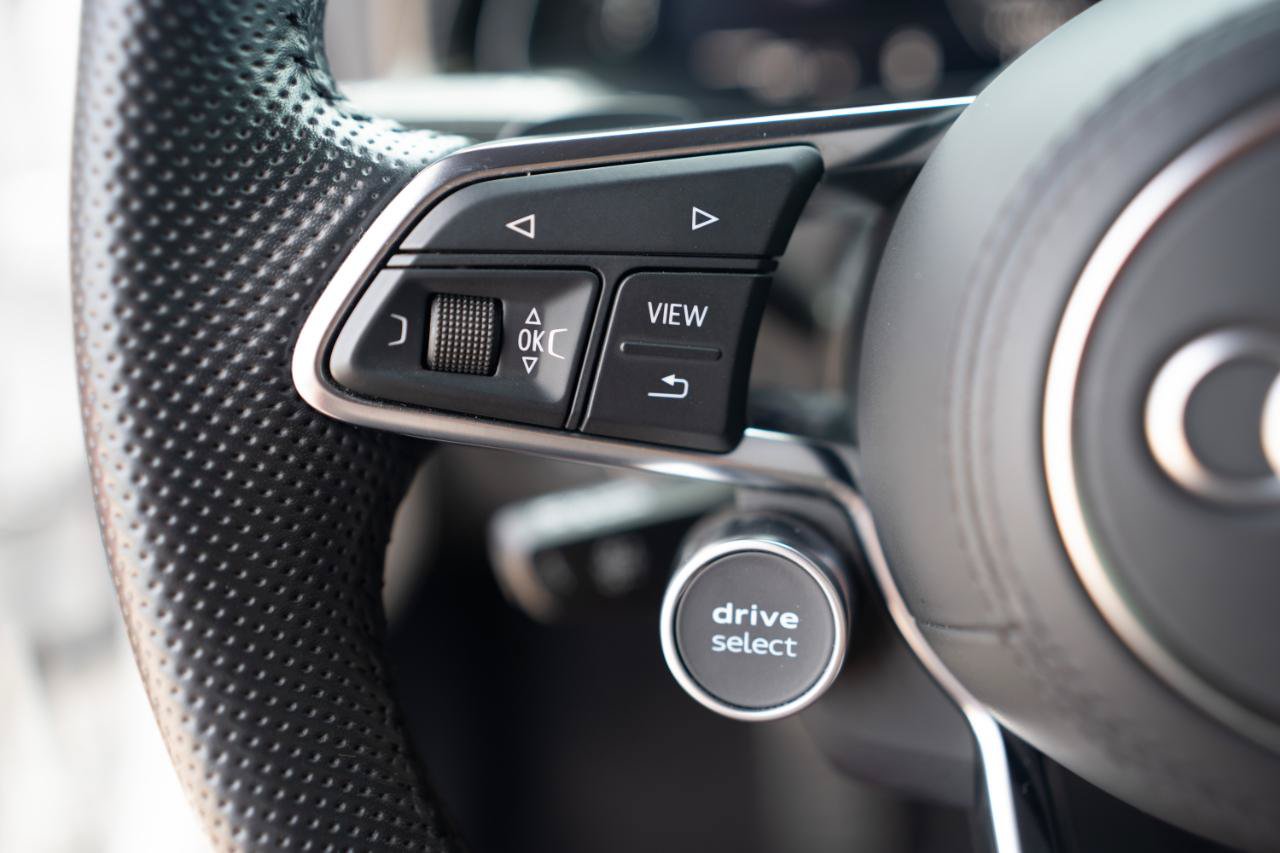 Used 2018 Audi R8 V10 RWD image 44