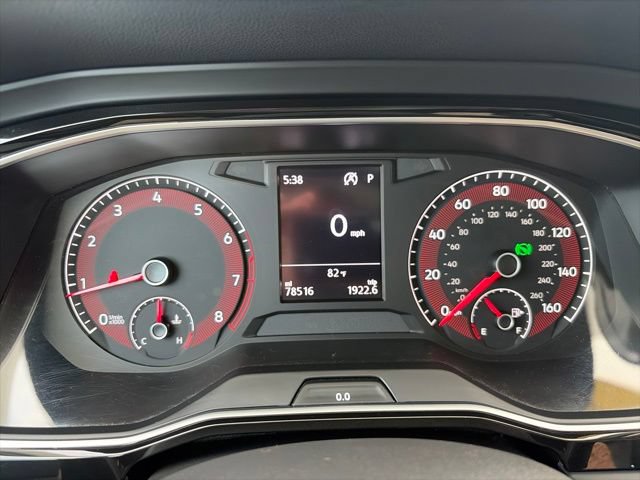 Used 2019 Volkswagen Jetta SE w/ Cold Weather Package FWD image 14