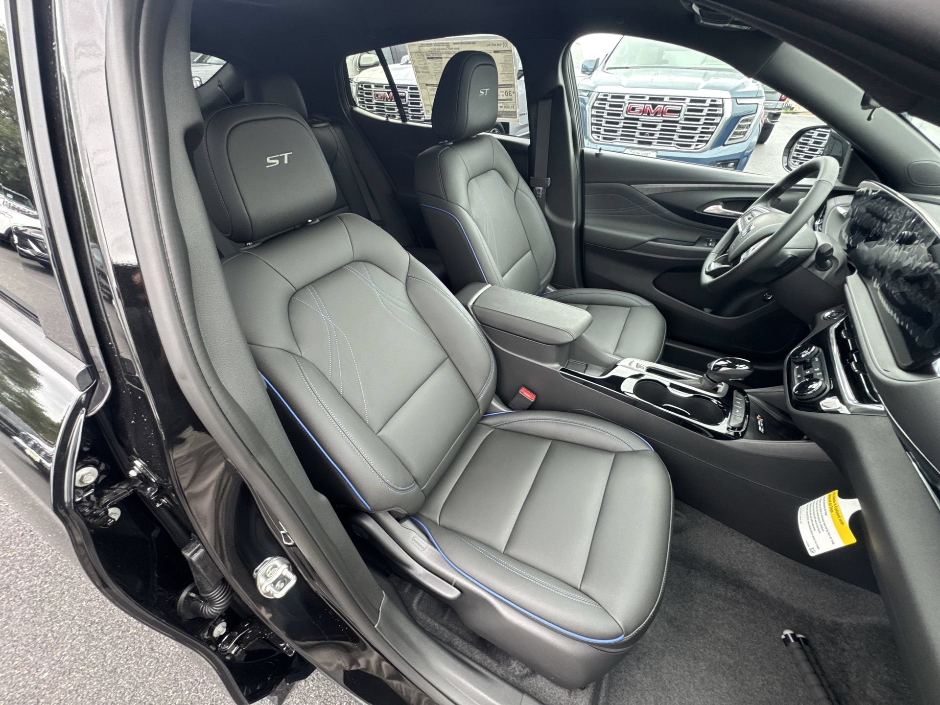 New 2026 Buick Envista Sport Touring w/ Convenience I Package FWD image 25