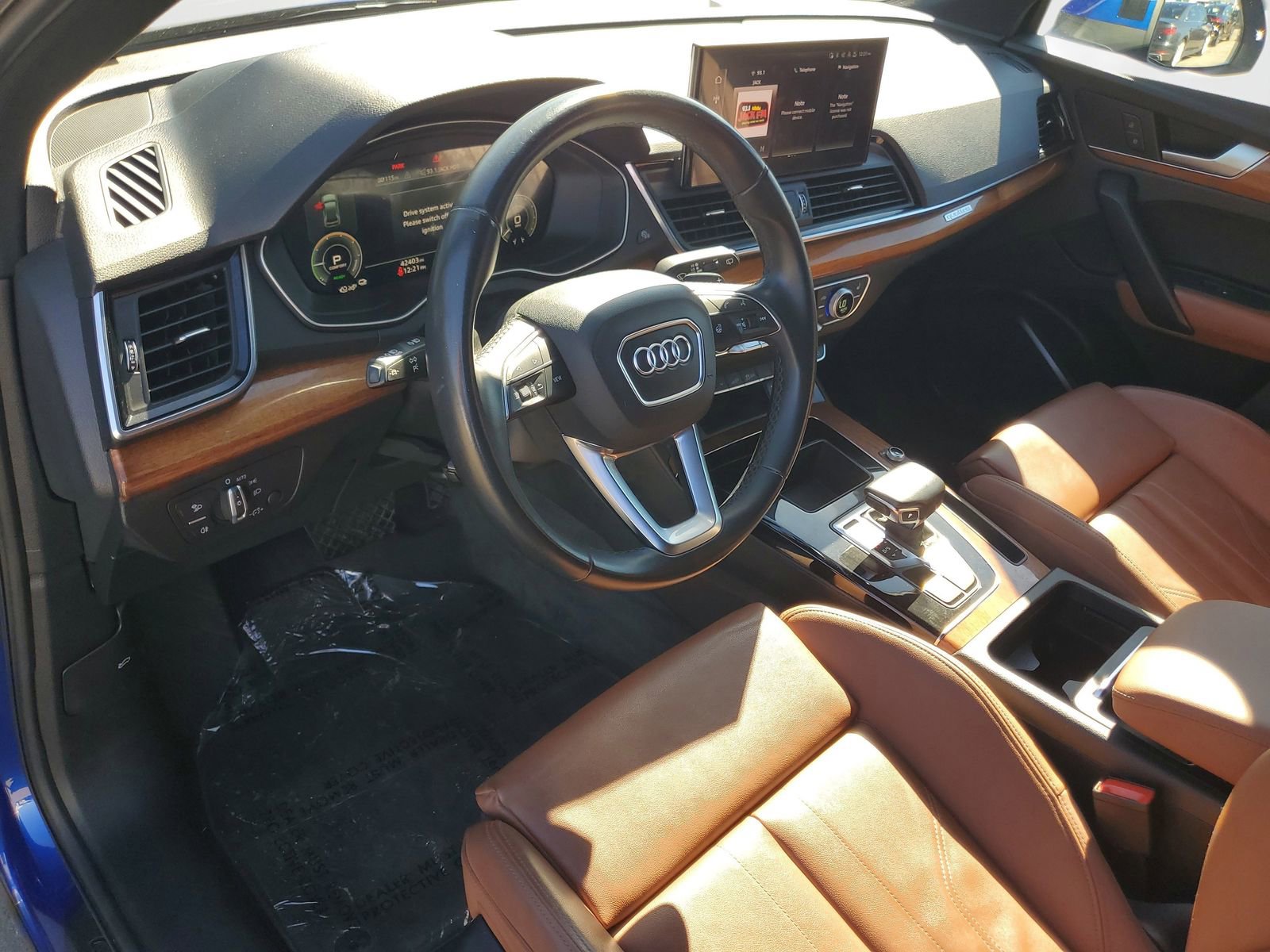 Used 2022 Audi Q5 e Premium w/ Convenience Package image 18