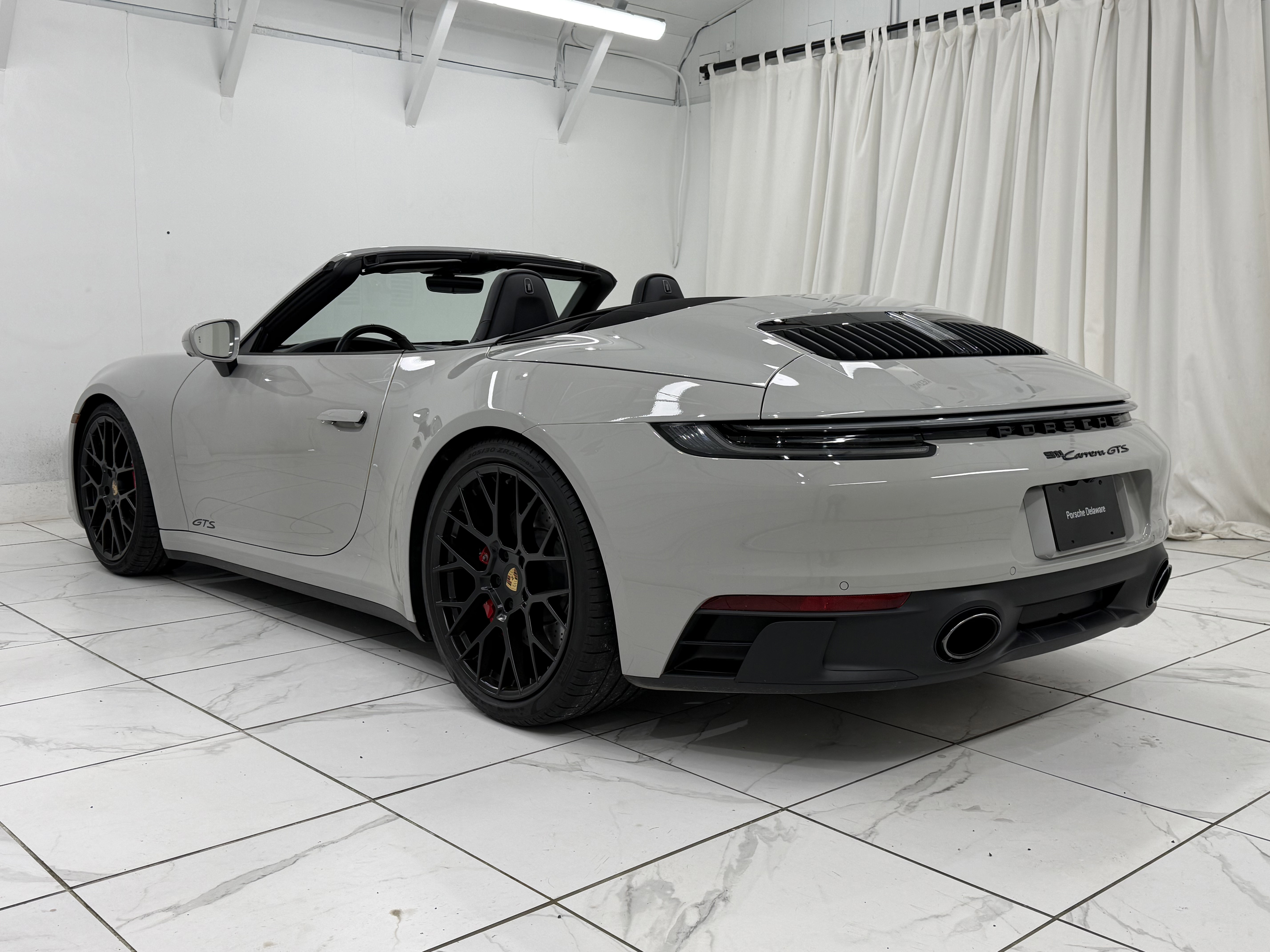 Certified 2022 Porsche 911 Carrera GTS image 3