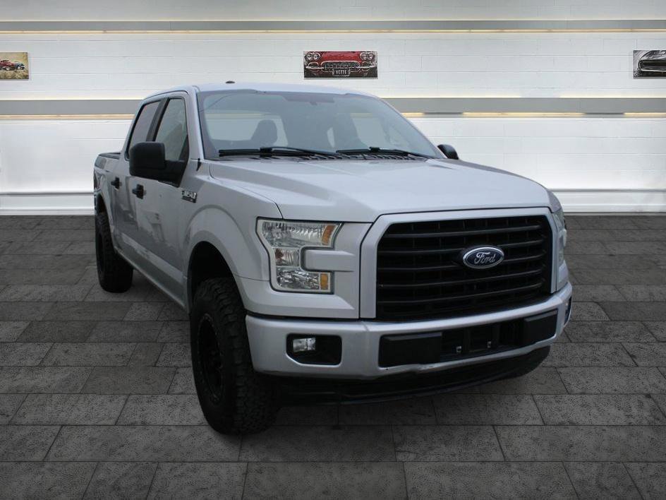 Used 2017 Ford F150 XL w/ Equipment Group 101A Mid image 1