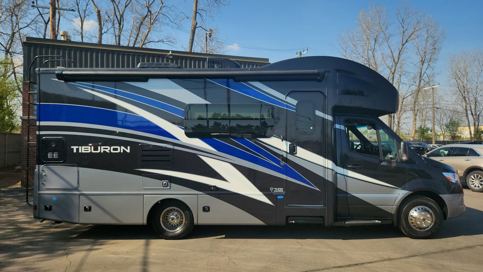 Used 2019 Mercedes-Benz Sprinter 170 image 4