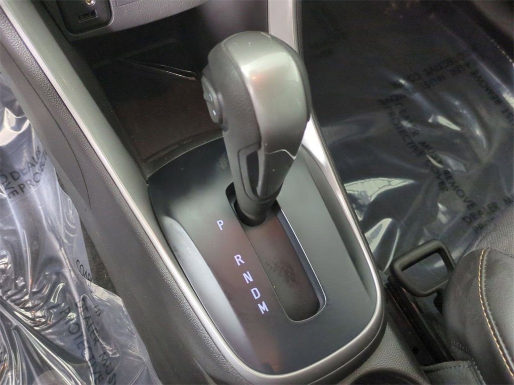 Certified 2022 Chevrolet Trax LT w/ LT Convenience Package image 15