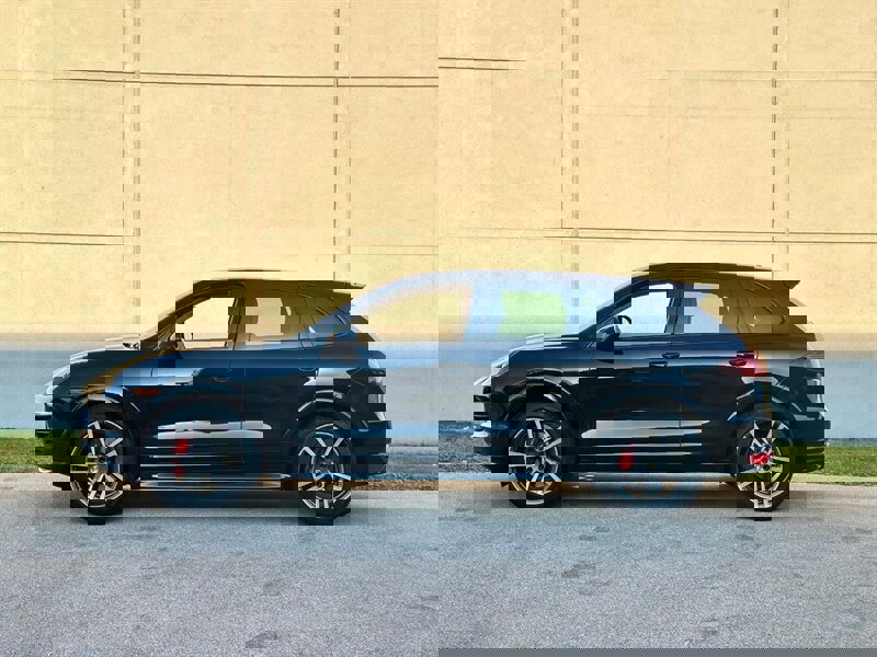 Used 2014 Porsche Cayenne GTS image 6