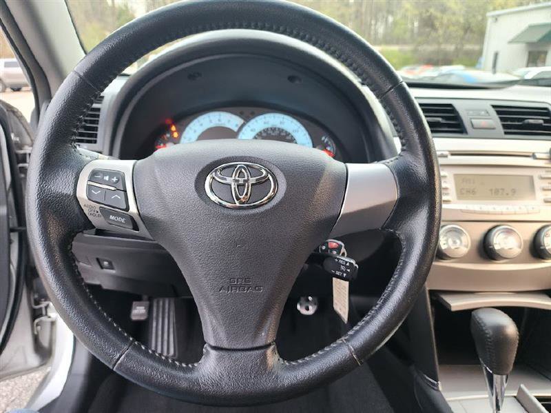 Used 2010 Toyota Camry SE image 14