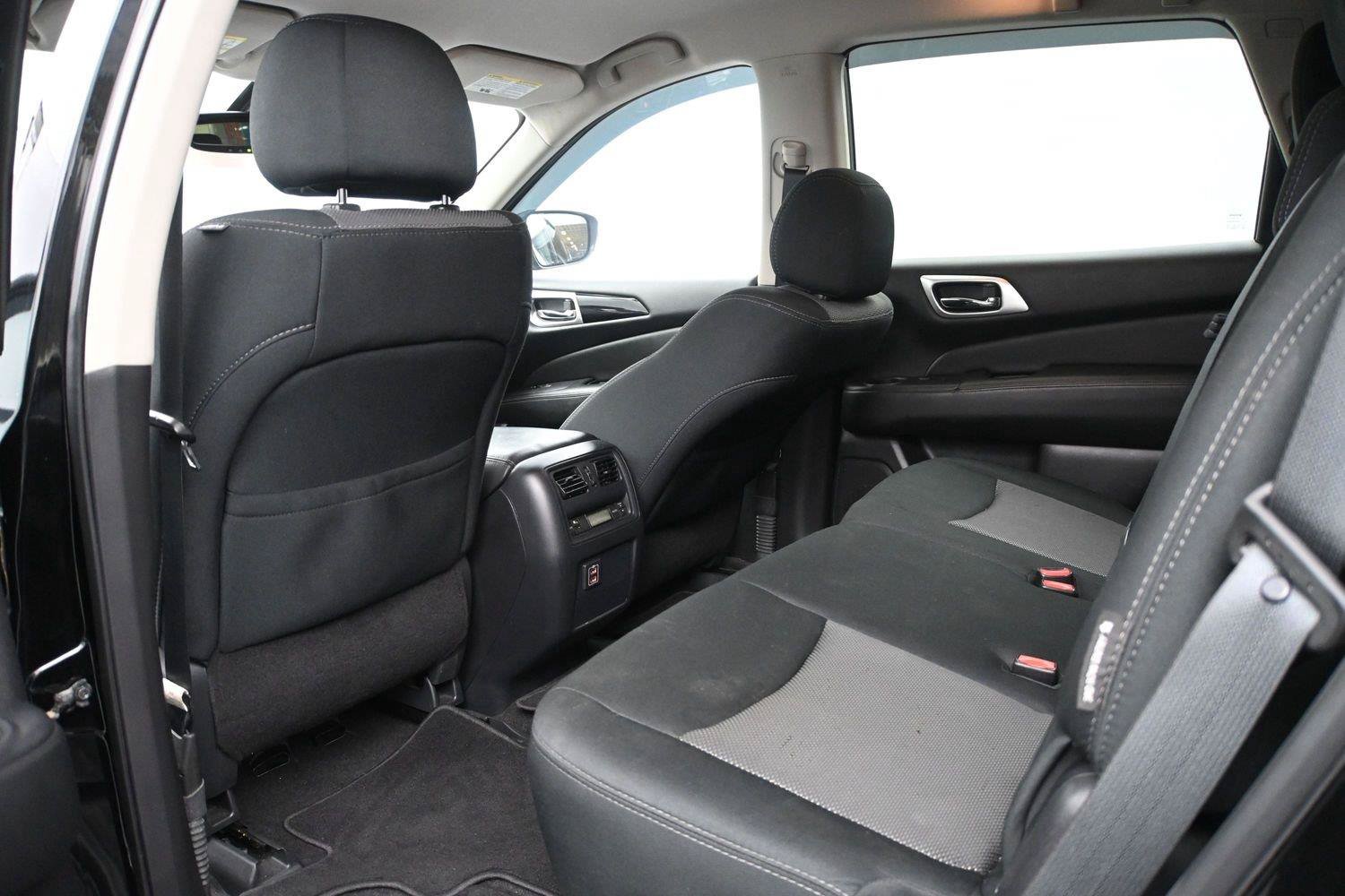 Used 2023 Nissan Rogue SV AWD/4WD image 12