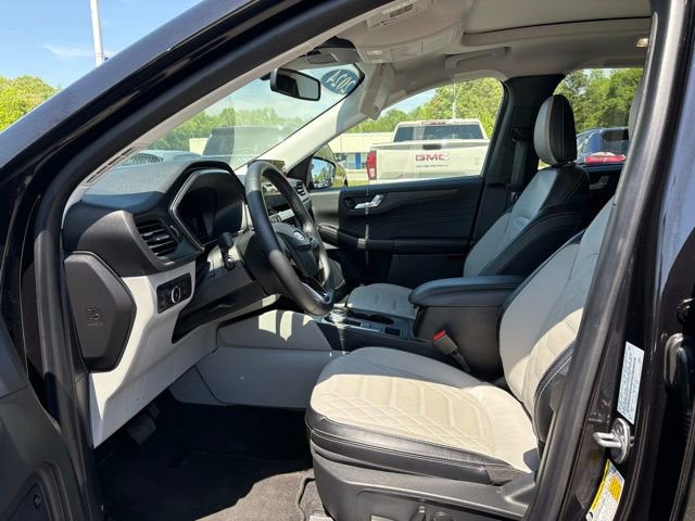Used 2024 Ford Escape SE w/ PHEV Premium Package FWD image 9