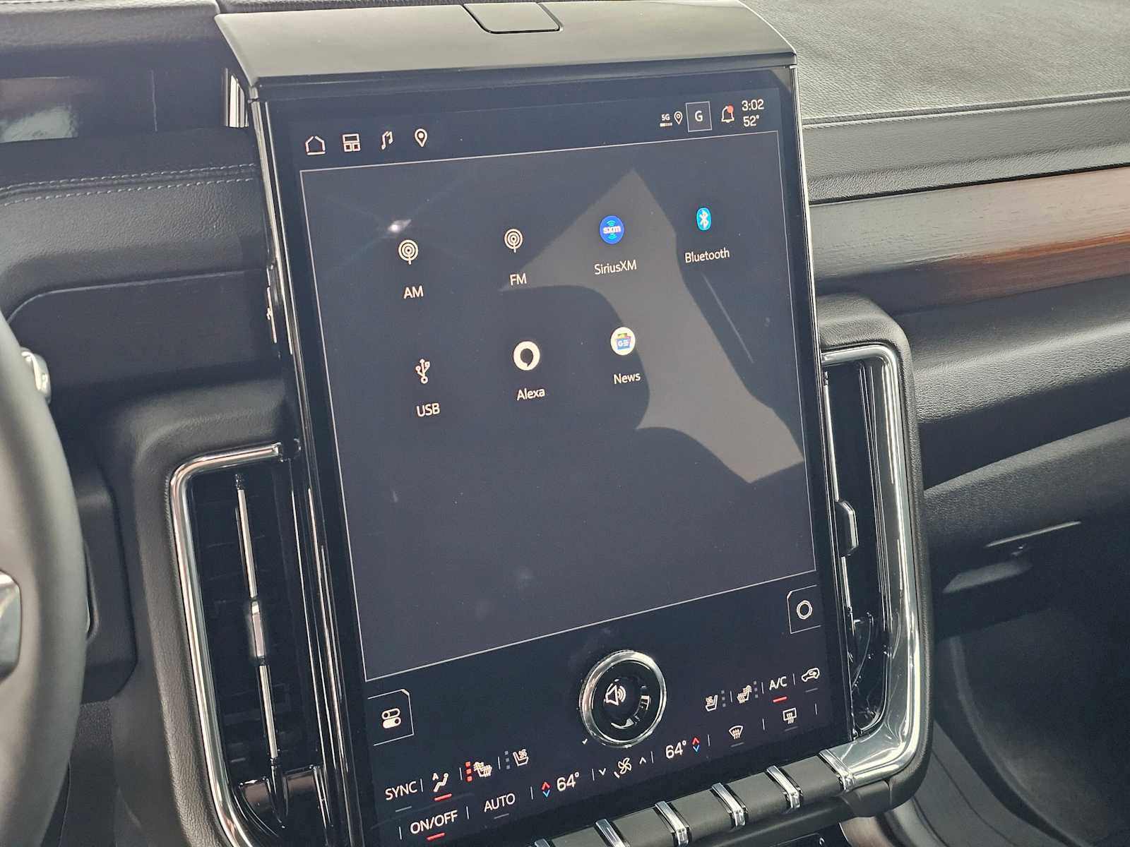 New 2025 GMC Yukon XL Denali w/ Sun & Power Step Package image 27