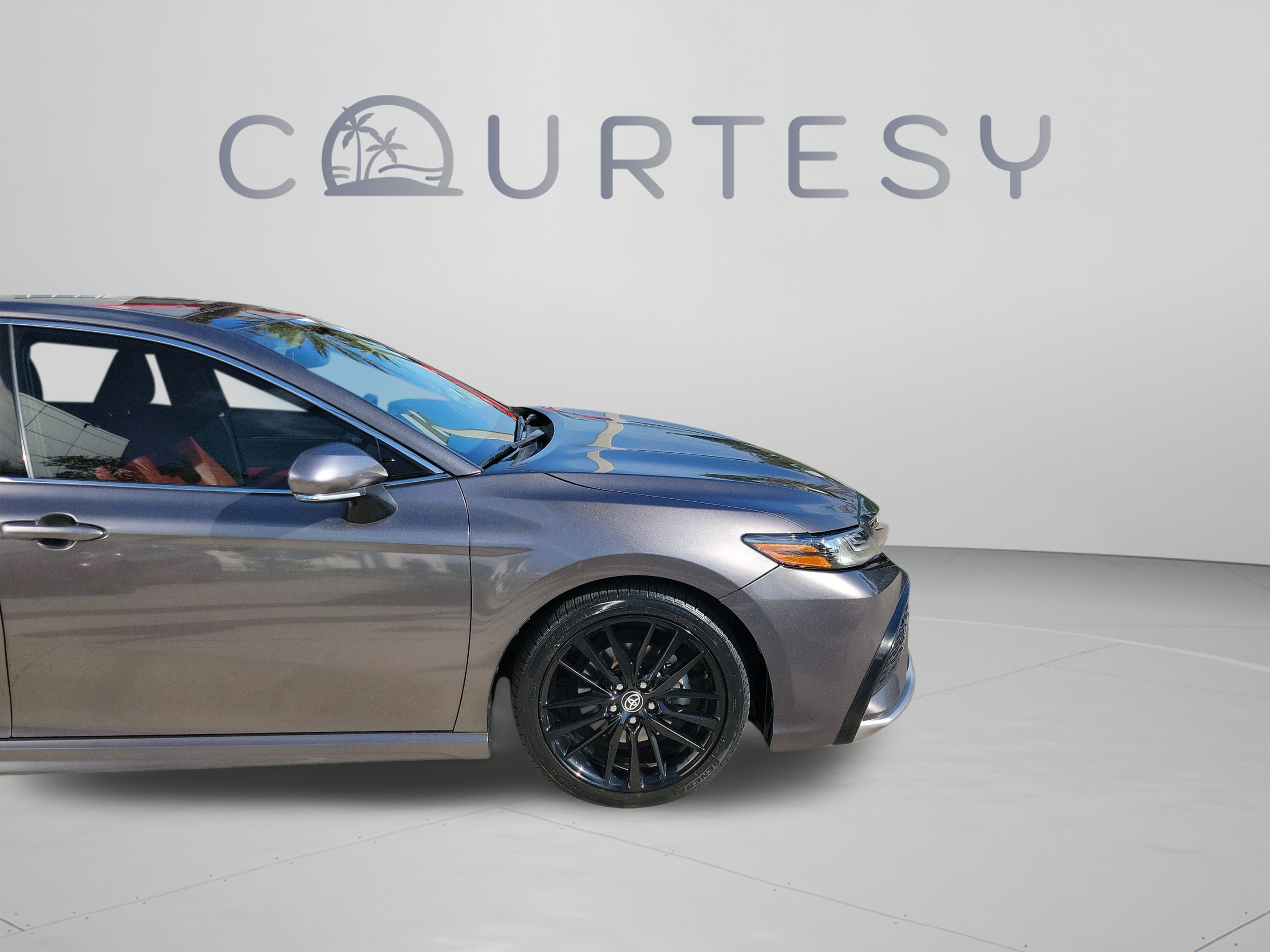 Used 2022 Toyota Camry XSE FWD image 33