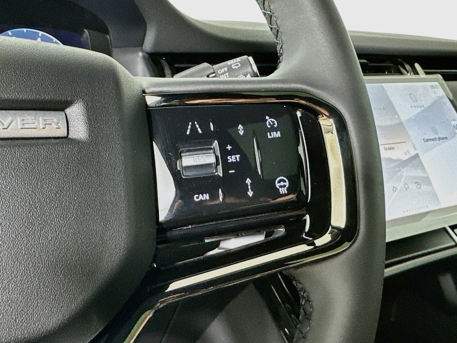 New 2026 Land Rover Range Rover Evoque S AWD/4WD image 19