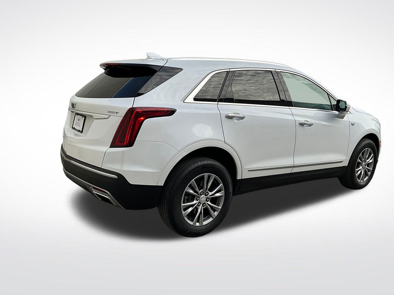 Used 2022 Cadillac XT5 Premium Luxury w/ LPO, Floor Liner Package image 6