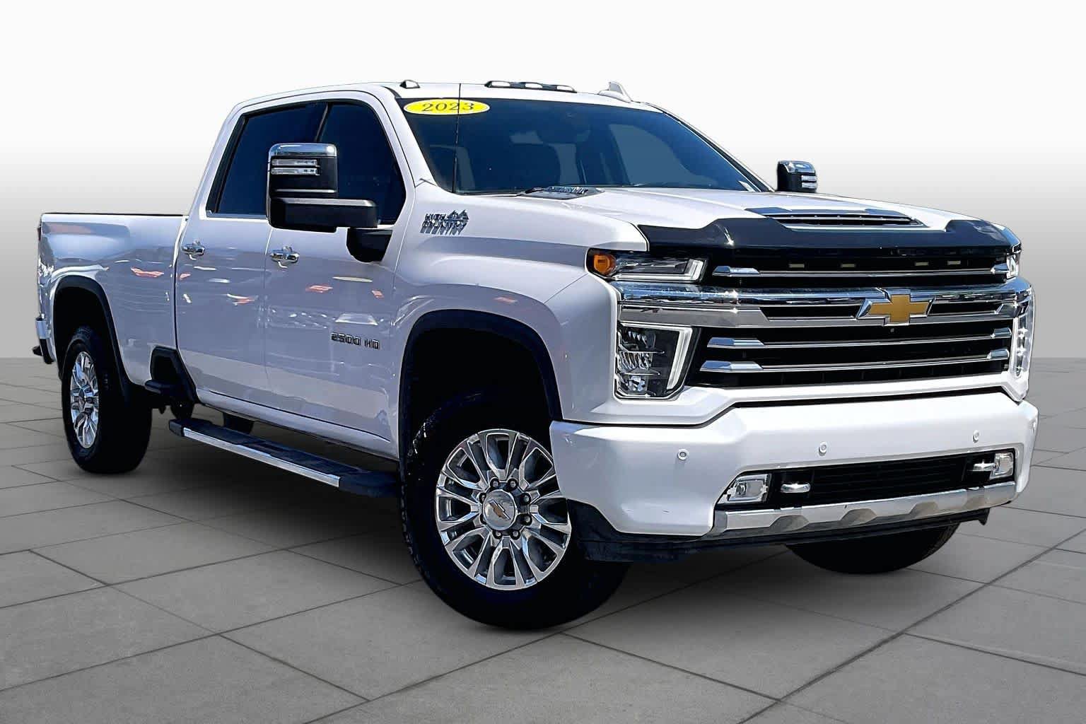 Used 2023 Chevrolet Silverado 2500 High Country w/ Z71 Off-Road Package AWD/4WD image 4