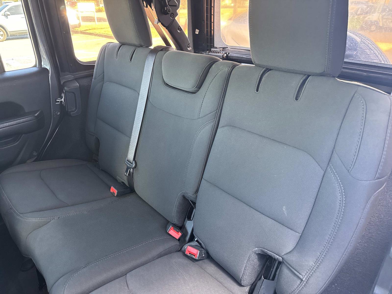 Used 2022 Jeep Wrangler Unlimited Sport S image 13