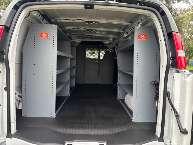 New 2025 Chevrolet Express 2500 Work Van 3D Extended Cargo Van w/ Driver Convenience Package RWD image 12