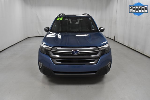 Used 2025 Subaru Forester Premium image 4