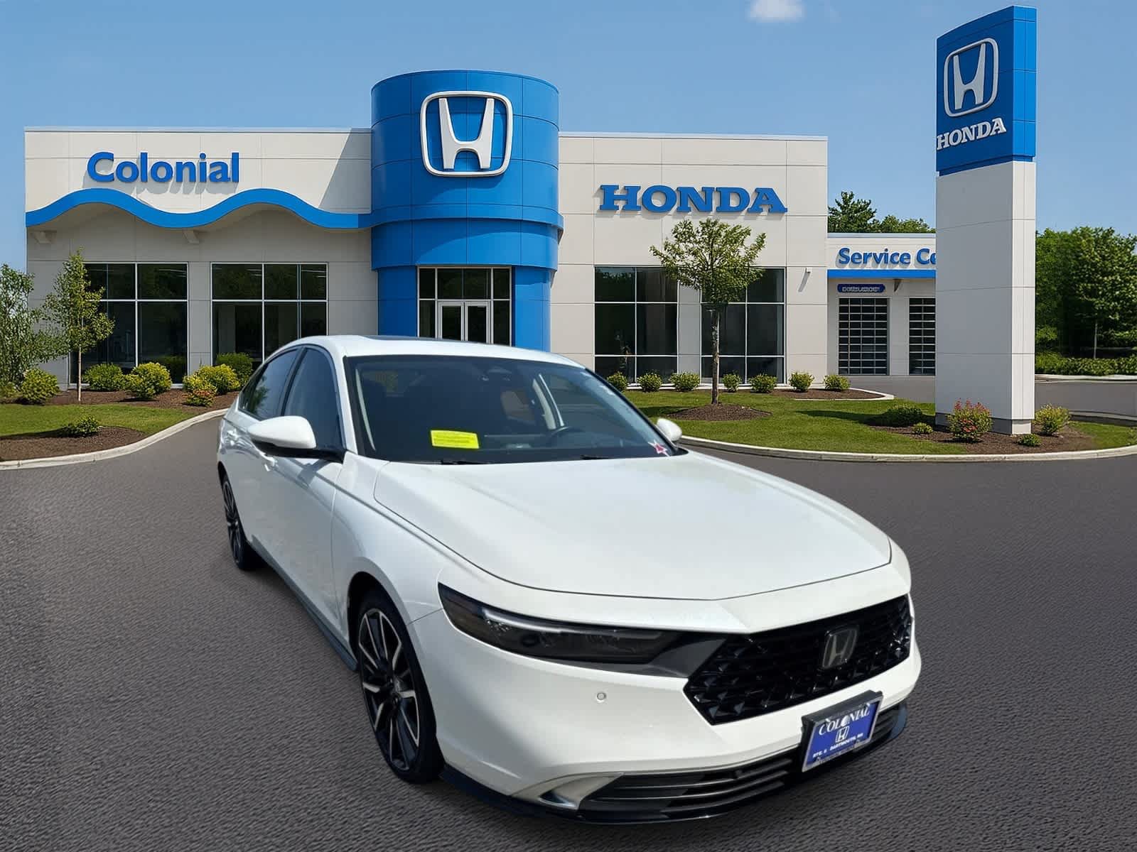 Used 2023 Honda Accord Touring image 9