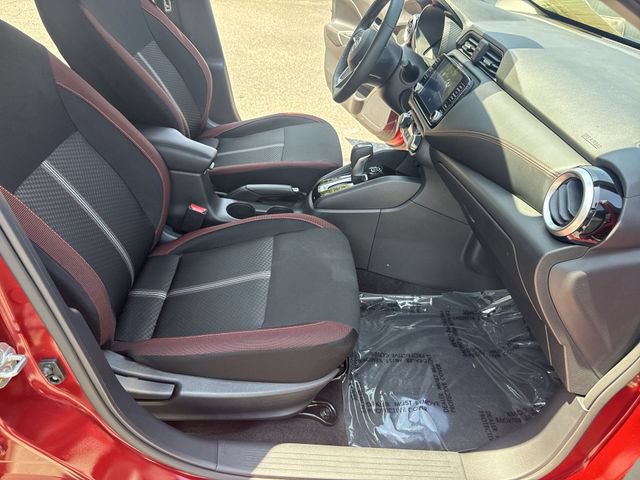 Certified 2025 Nissan Versa SR w/ Trunk Package FWD image 10