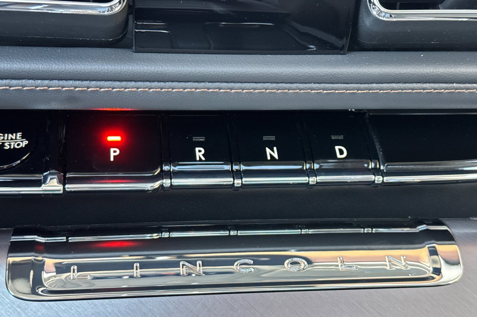 New 2025 Lincoln Aviator 2WD w/ Equipment Group 101A image 21