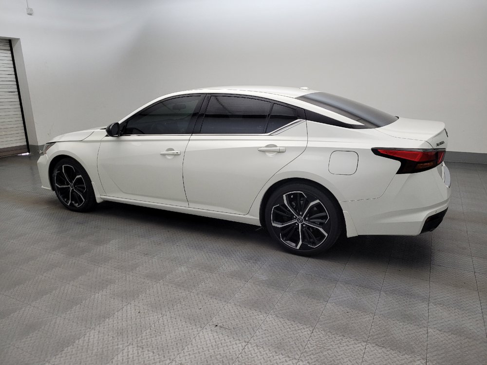 Used 2023 Nissan Altima 2.5 SR FWD image 3