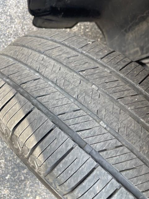 Used 2019 Jeep Cherokee Latitude Plus w/ Comfort/Convenience Group image 37