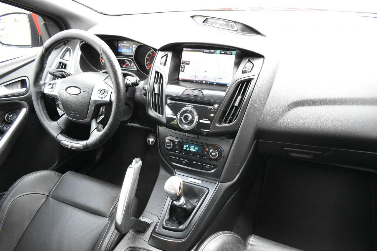 Used 2013 Ford Focus ST image 28