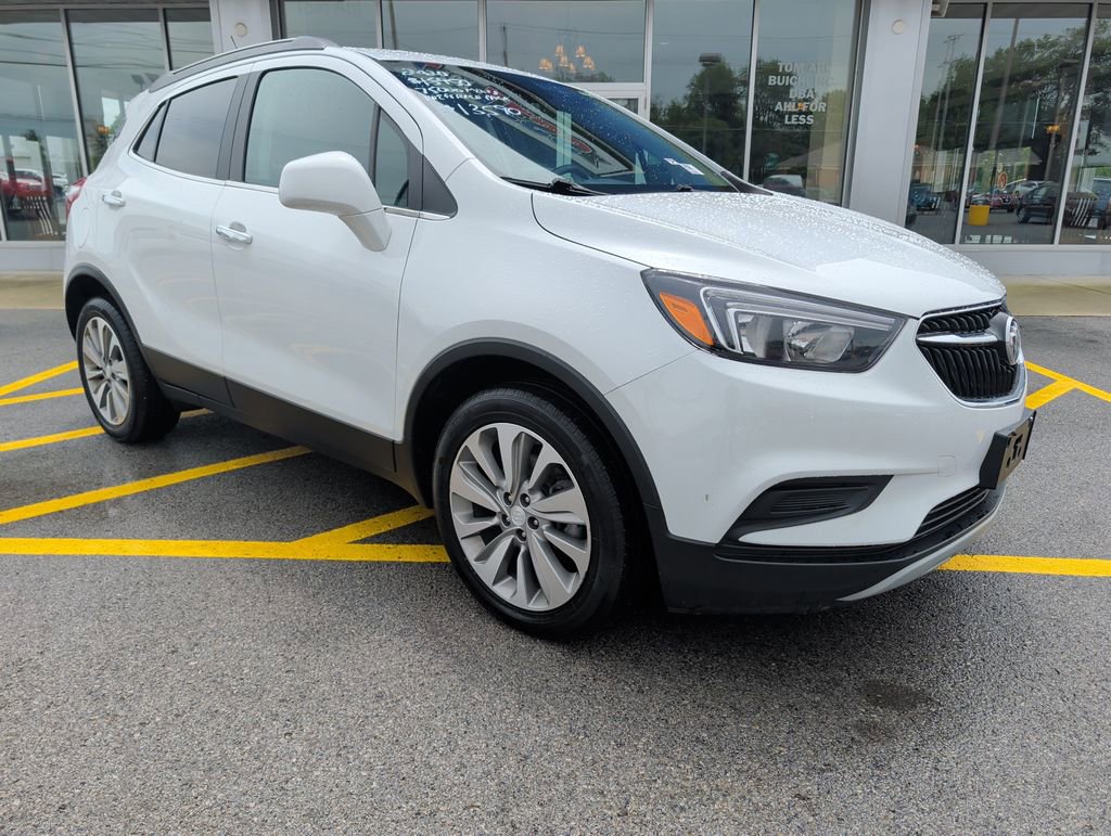 Used 2020 Buick Encore Preferred FWD image 1