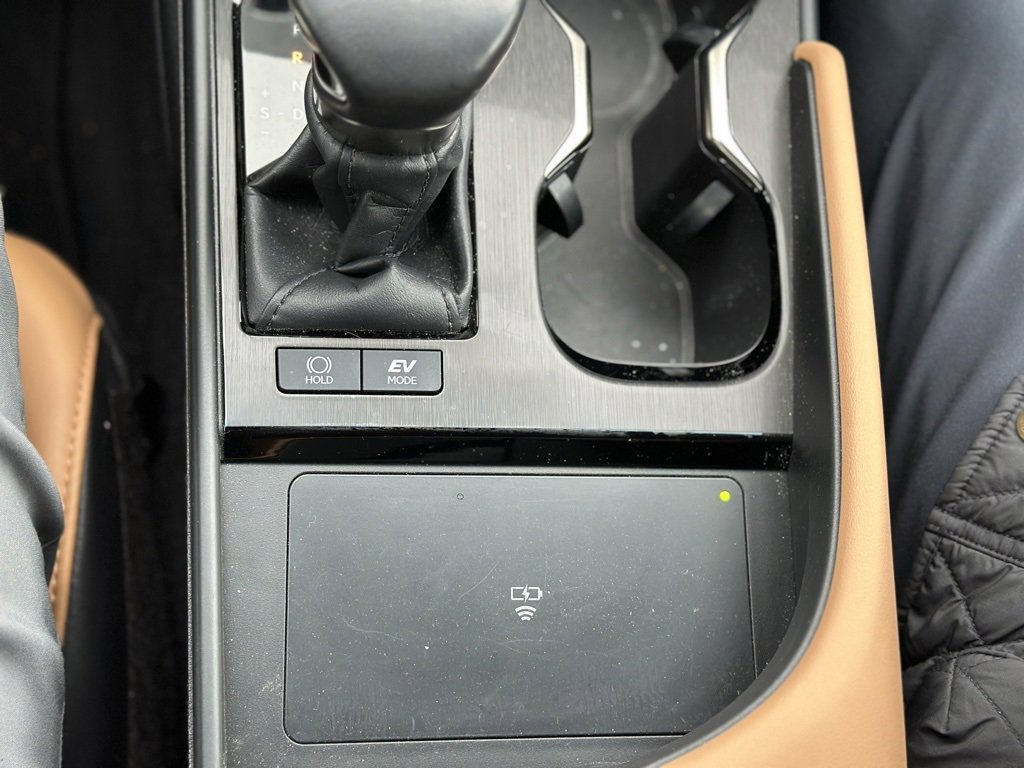 Certified 2023 Lexus ES 300h w/ Premium Package image 14