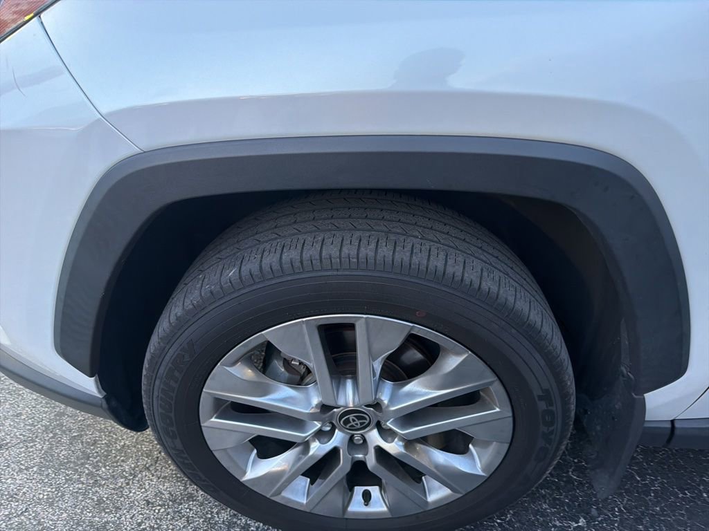 Used 2023 Toyota RAV4 Limited FWD image 11