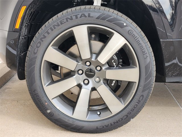 New 2026 Land Rover Defender 130 V8 image 7