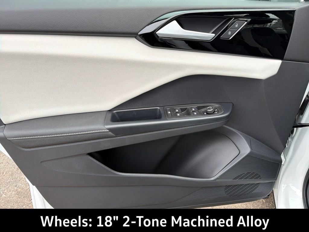 New 2026 Volkswagen Taos S image 10