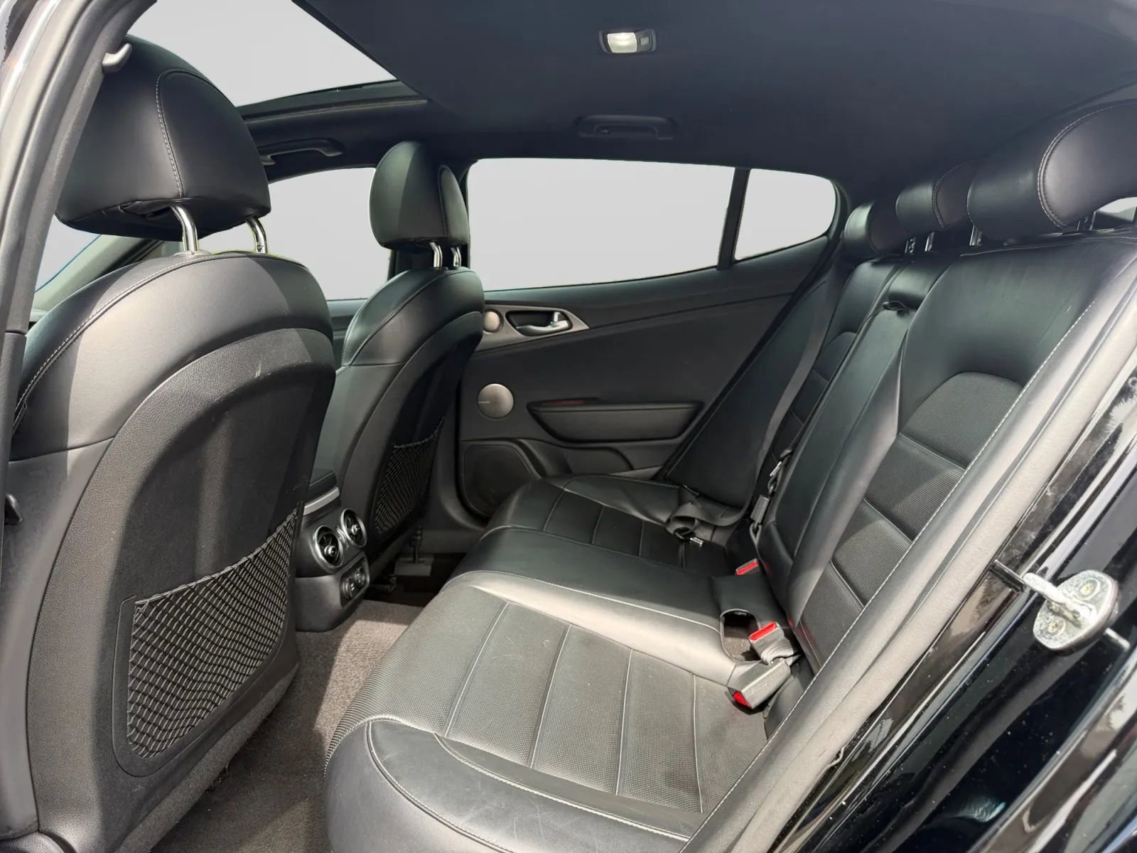 Used 2021 Kia Stinger GT2 AWD/4WD image 28