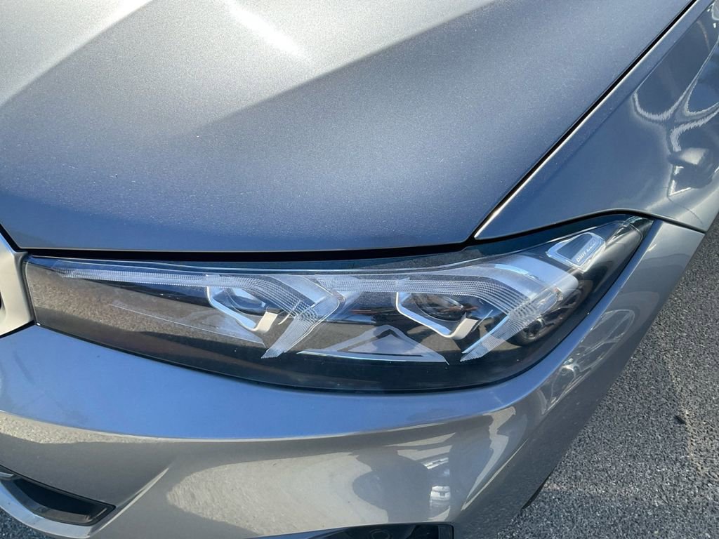 Used 2023 BMW 330e image 33