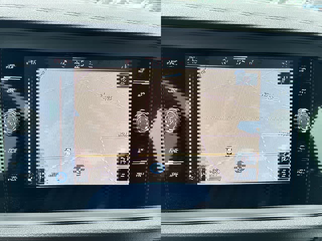 Used 2024 Volkswagen Jetta SEL image 14