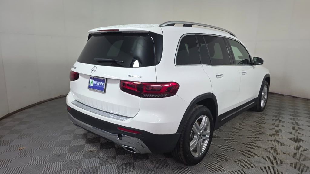 Used 2023 Mercedes-Benz GLB 250 4MATIC image 7