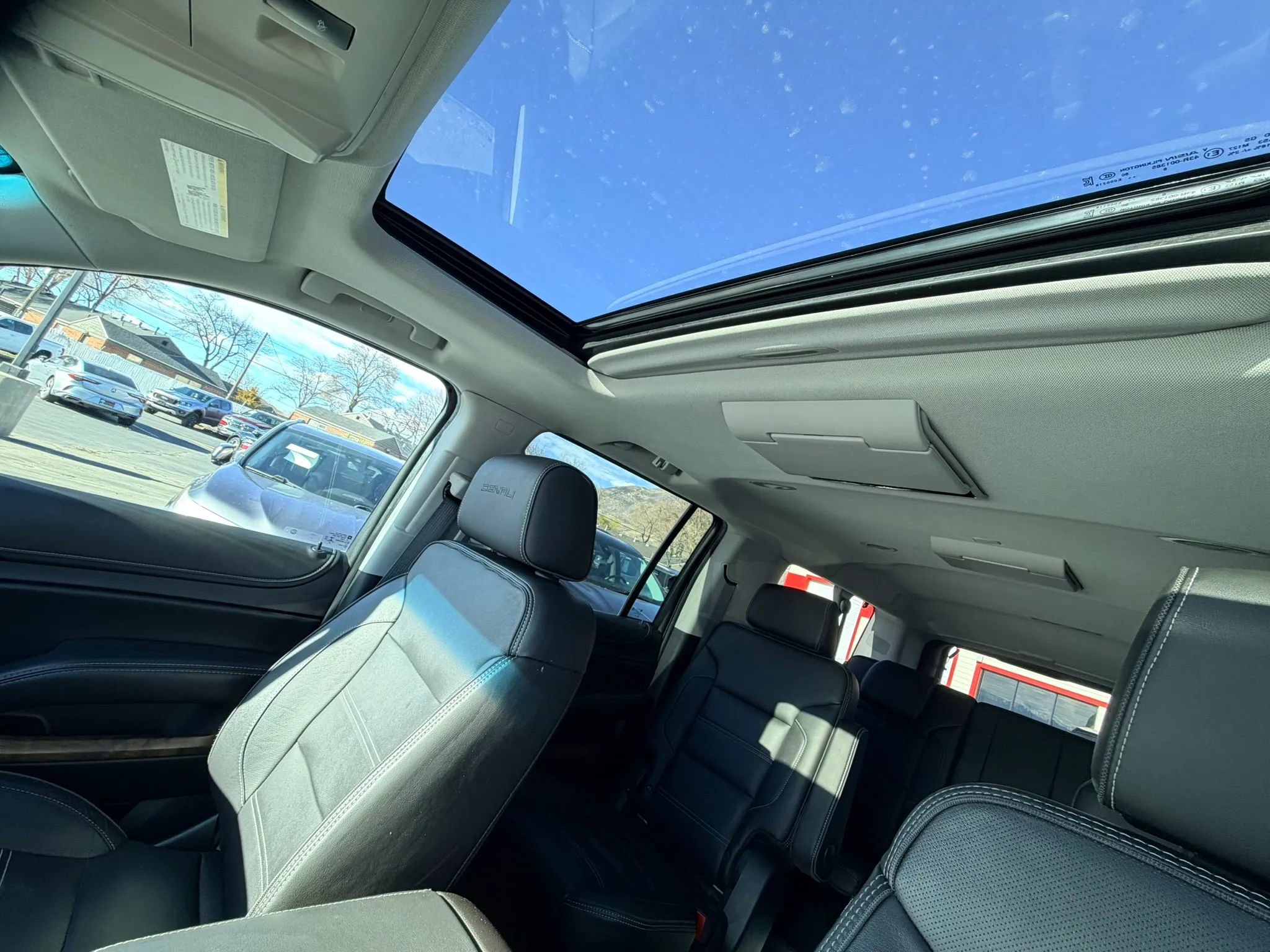 Used 2019 GMC Yukon XL Denali w/ Denali Ultimate Package image 22