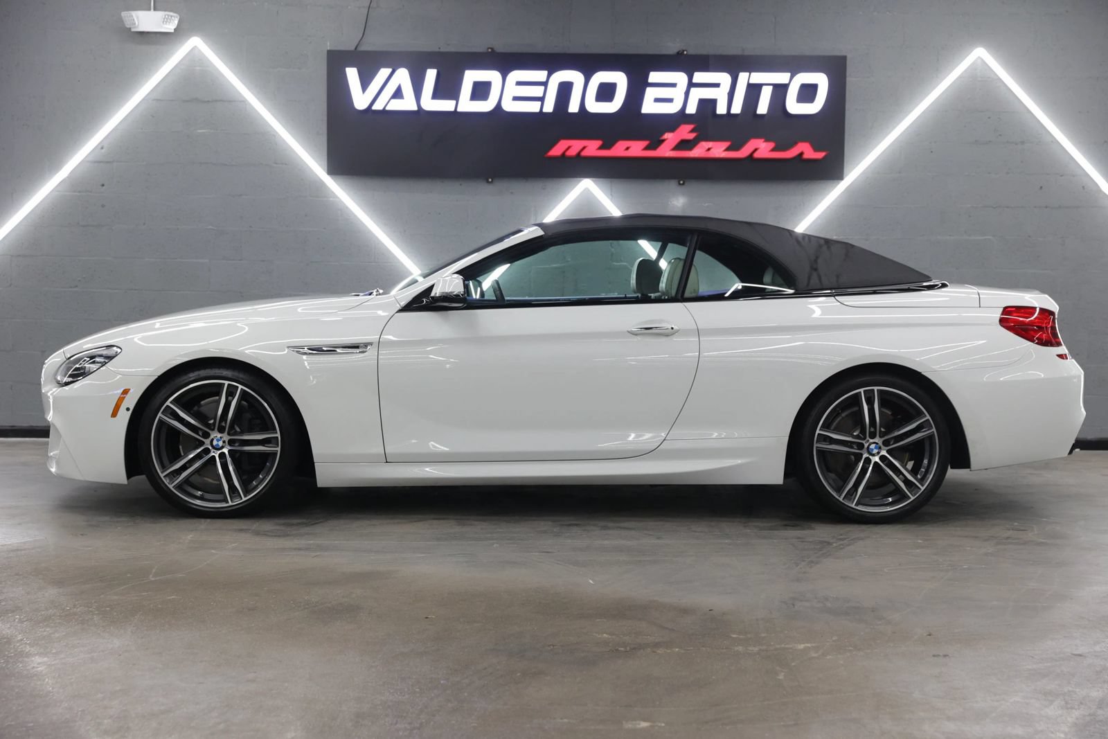 Used 2018 BMW 640i Convertible RWD image 12