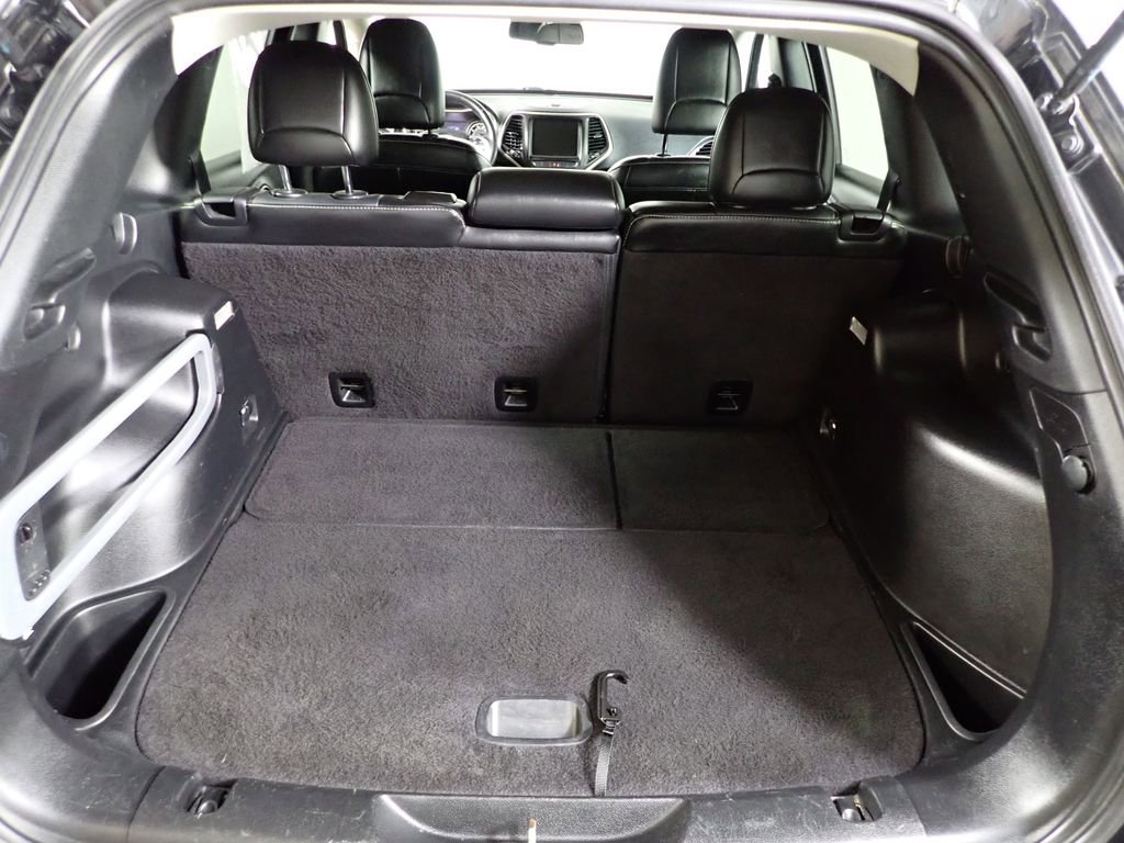 Used 2014 Jeep Cherokee Limited AWD/4WD image 16